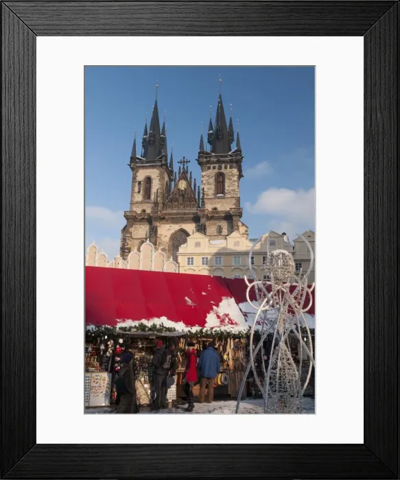 Framed Print : Snow-covered Christmas Market and Tyn Church, Old Town Square, Prague, Czech Republic, Europe Framed Print : Snow-covered Christmas Market and Tyn Church, Old Town Square, Prague, Czech Republic, Europe