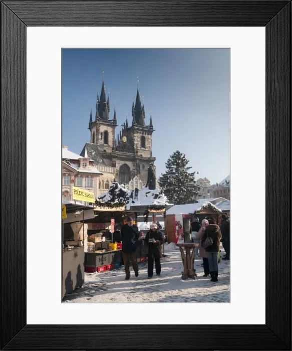 Framed Print : Snow-covered Christmas Market and Tyn Church, Old Town Square, Prague, Czech Republic, Europe Framed Print : Snow-covered Christmas Market and Tyn Church, Old Town Square, Prague, Czech Republic, Europe