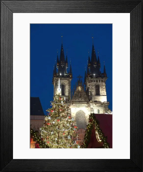 Framed Print : Christmas Tree and Tyn Gothic Church, Old Town Square, UNESCO World Heritage Site, Prague, Czech Republic, Europe Framed Print : Christmas Tree and Tyn Gothic Church, Old Town Square, UNESCO World Heritage Site, Prague, Czech Republic, Europe