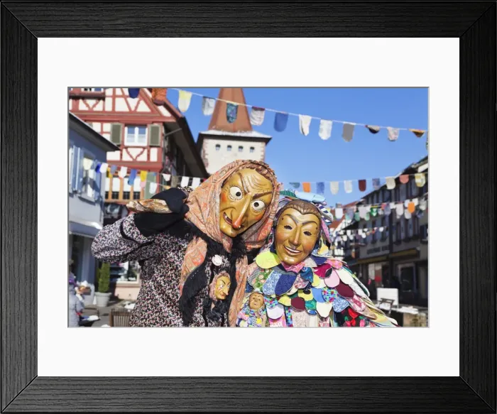 Framed Print : Couple in traditional costumes of Witch and Spattlehansel, Swabian Alemannic carnival, Gengenbach, Black Forest, Baden Wurttemberg, Germany, Europe Framed Print : Couple in traditional costumes of Witch and Spattlehansel, Swabian Alemannic carnival, Gengenbach, Black Forest, Baden Wurttemberg, Germany, Europe