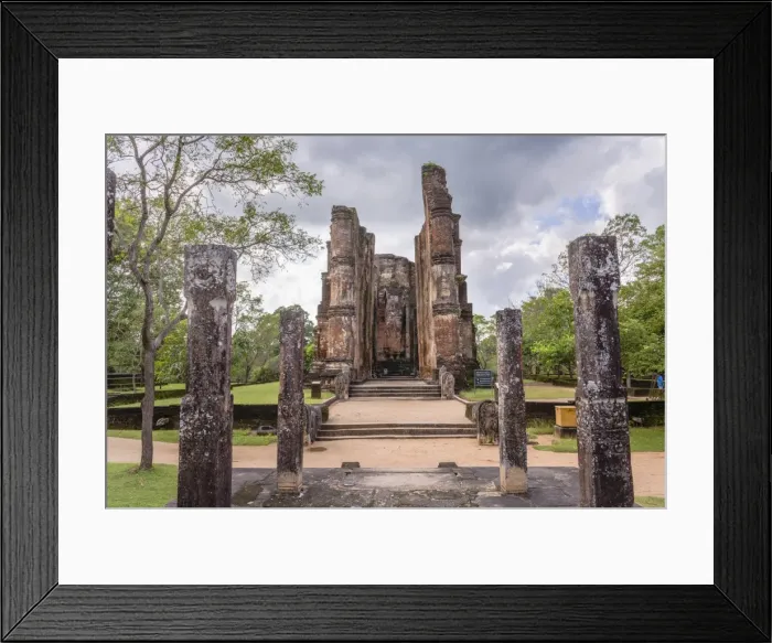 Framed Print : Buddha statue at Lankatilaka Gedige, Polonnaruwa, UNESCO World Heritage Site, Sri Lanka, Asia Framed Print : Buddha statue at Lankatilaka Gedige, Polonnaruwa, UNESCO World Heritage Site, Sri Lanka, Asia