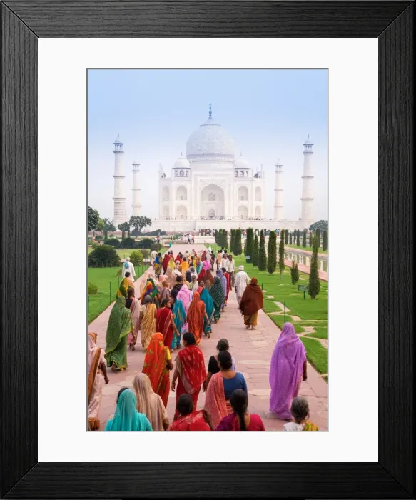 Framed Print : India, Uttar Pradesh, The Taj Mahal, this Mughal mausoleum has become the tourist emblem of India Framed Print : India, Uttar Pradesh, The Taj Mahal, this Mughal mausoleum has become the tourist emblem of India