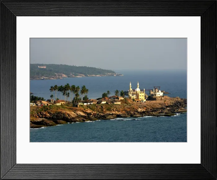 Framed Print : Mosque by the seashore, Kovalam, Trivandrum, Kerala, India, Asia Framed Print : Mosque by the seashore, Kovalam, Trivandrum, Kerala, India, Asia
