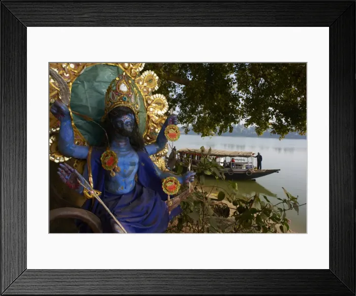 Framed Print : Hindu statue and the Hooghly River, part of the Ganges River, West Bengal, India, Asia Framed Print : Hindu statue and the Hooghly River, part of the Ganges River, West Bengal, India, Asia