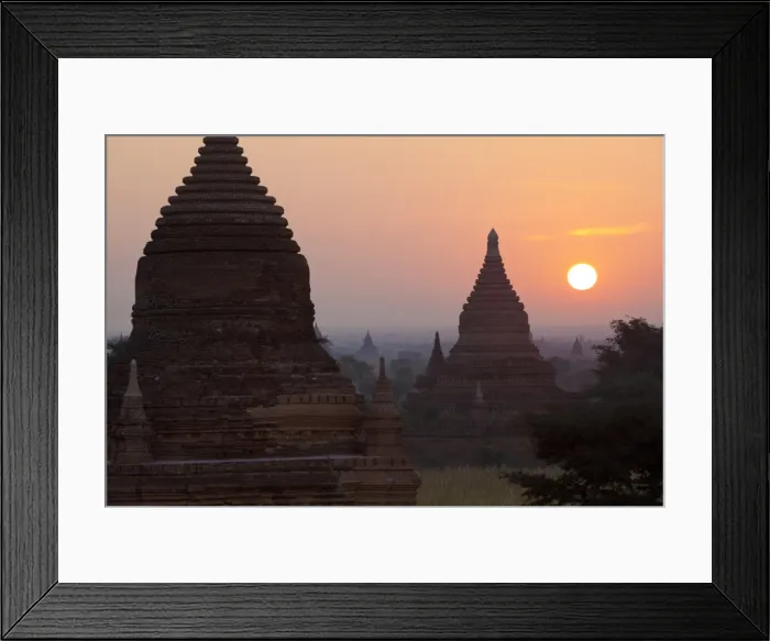 Framed Print : Sunrise over the Bagan temples dating from the 11th and 13th centuries, Bagan (Pagan), Central Myanmar, Myanmar (Burma), Asia Framed Print : Sunrise over the Bagan temples dating from the 11th and 13th centuries, Bagan (Pagan), Central Myanmar, Myanmar (Burma), Asia