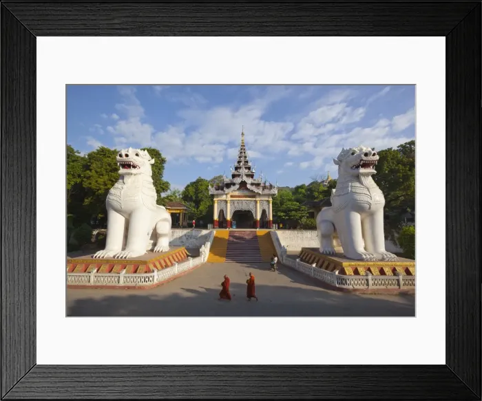 Framed Print : South entrance to Mandalay Hill with two giant Chinthe (guardian lion-dogs), Mandalay, Myanmar (Burma), Asia Framed Print : South entrance to Mandalay Hill with two giant Chinthe (guardian lion-dogs), Mandalay, Myanmar (Burma), Asia