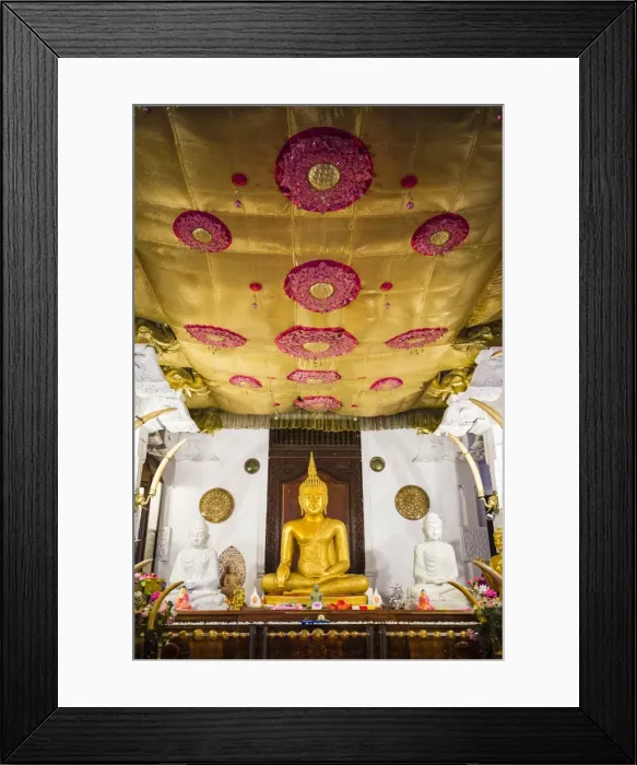 Framed Print : Temple of the Sacred Tooth Relic (Temple of the Tooth) (Sri Dalada Maligawa) in Kandy, Sri Lanka, Asia Framed Print : Temple of the Sacred Tooth Relic (Temple of the Tooth) (Sri Dalada Maligawa) in Kandy, Sri Lanka, Asia