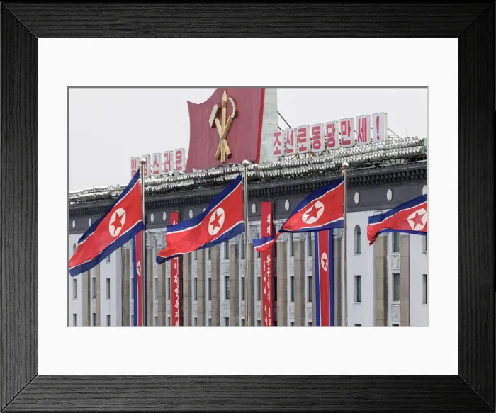 Framed Print : Kim Il Sung Square, Pyongyang, North Korea (Democratic Peoples Republic of Korea), Asia Framed Print : Kim Il Sung Square, Pyongyang, North Korea (Democratic Peoples Republic of Korea), Asia
