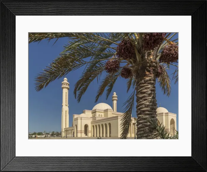 Framed Print : Al Fateh Grand Mosque, Manama, Bahrain, Middle East Framed Print : Al Fateh Grand Mosque, Manama, Bahrain, Middle East