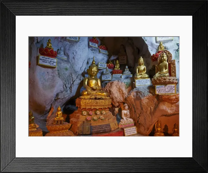Framed Print : Statues of the Buddha, Shwe Oo Min natural Buddhist cave pagoda, Pindaya, Shan State, Myanmar (Burma), Asia Framed Print : Statues of the Buddha, Shwe Oo Min natural Buddhist cave pagoda, Pindaya, Shan State, Myanmar (Burma), Asia