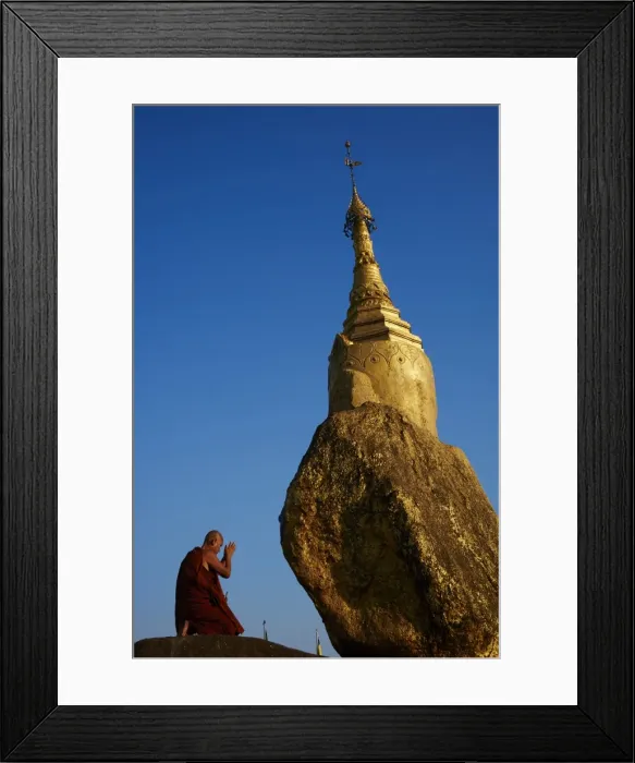 Framed Print : Buddhist monk praying at the Golden Rock of Nwa La Bo, Mawlamyine (Moulmein), Mon State, Myanmar (Burma), Asia Framed Print : Buddhist monk praying at the Golden Rock of Nwa La Bo, Mawlamyine (Moulmein), Mon State, Myanmar (Burma), Asia