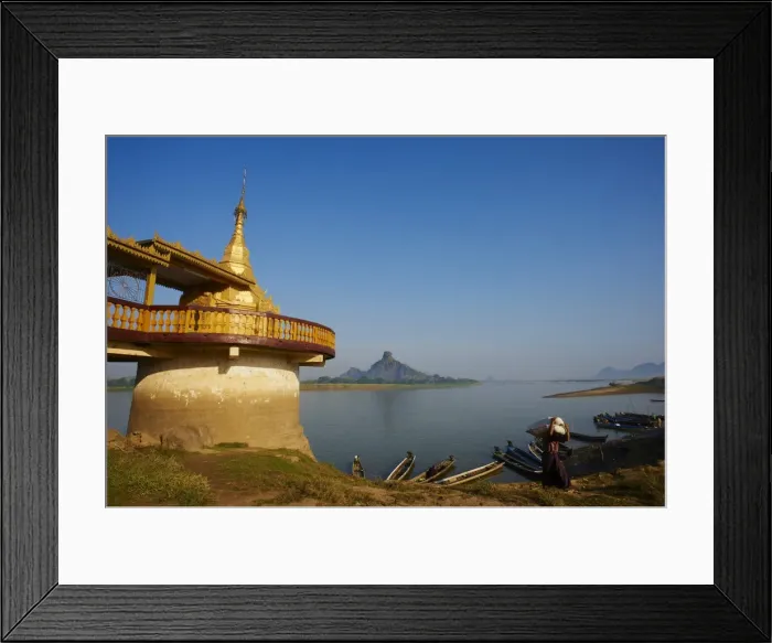 Framed Print : Shweyinhmyaw pagoda and temple, Hpa-An, Karen State, Myanmar (Burma), Asia Framed Print : Shweyinhmyaw pagoda and temple, Hpa-An, Karen State, Myanmar (Burma), Asia