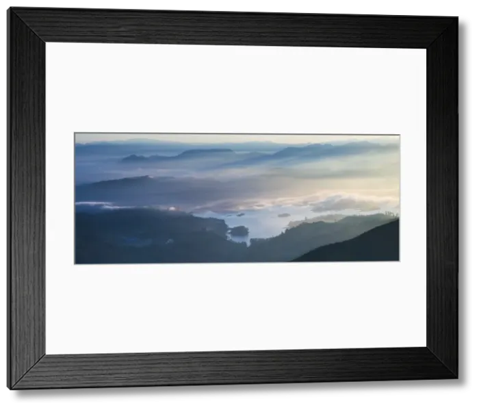 Framed Print : Adams Peak (Sri Pada) view at sunrise, mountains and the Maussakele Reservoir, Central Highlands, Sri Lanka, Asia Framed Print : Adams Peak (Sri Pada) view at sunrise, mountains and the Maussakele Reservoir, Central Highlands, Sri Lanka, Asia