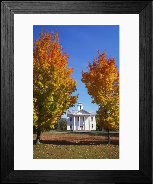 Framed Print : Quaker Meetinghouse, Mcindoe Falls, Vermont, New England, USA Framed Print : Quaker Meetinghouse, Mcindoe Falls, Vermont, New England, USA