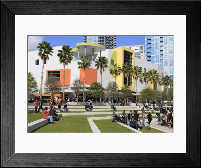 Framed Print : Glazer Childrens Museum and Curtis Hixon Waterfront Park, Tampa, Florida, United States of America, North America Framed Print : Glazer Childrens Museum and Curtis Hixon Waterfront Park, Tampa, Florida, United States of America, North America