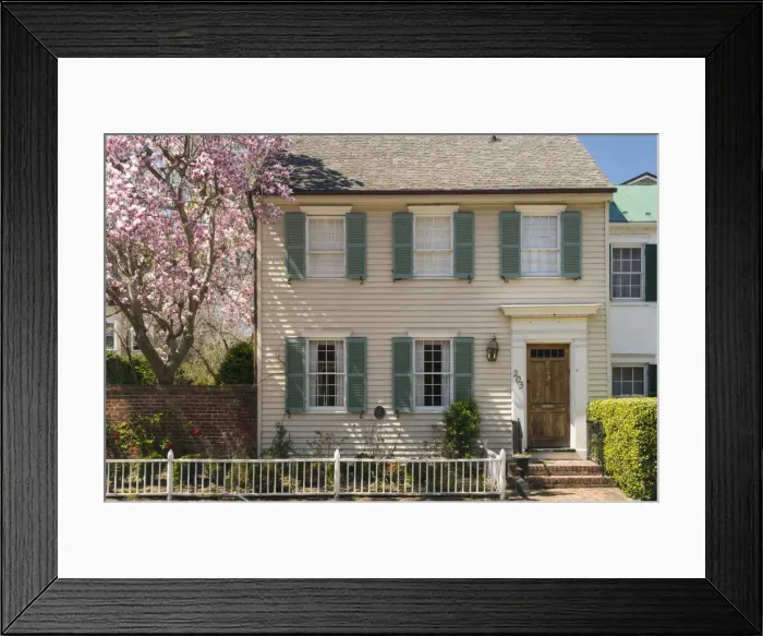 Framed Print : Traditional timber house in Alexandria Old Town, Virginia, United States of America, North America Framed Print : Traditional timber house in Alexandria Old Town, Virginia, United States of America, North America