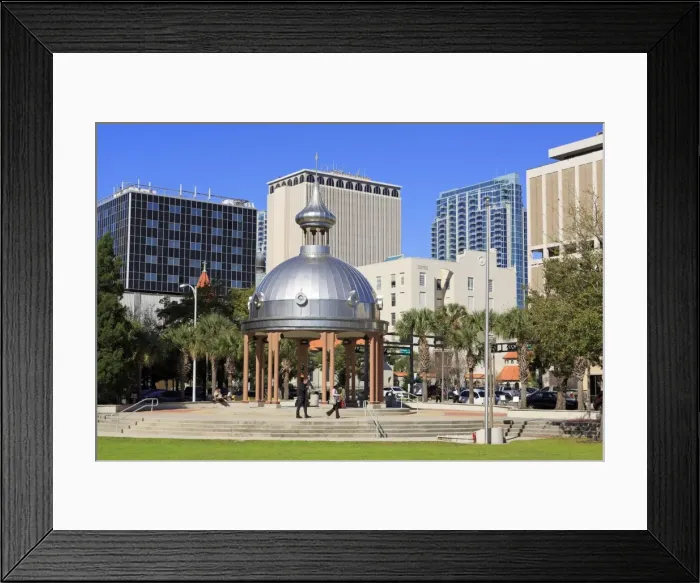 Framed Print : Courthouse Square, Tampa, Florida, United States of America, North America Framed Print : Courthouse Square, Tampa, Florida, United States of America, North America