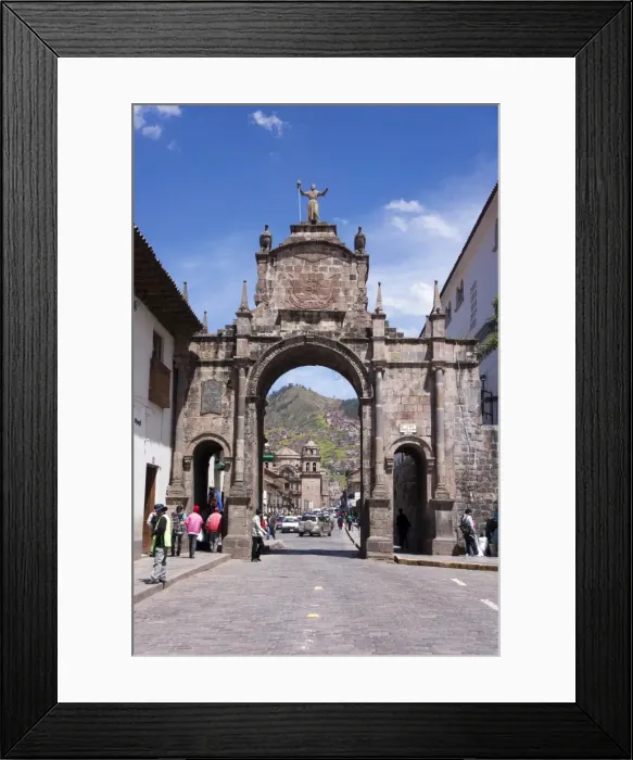 Framed Print : Santa Clara Arch, Cuzco. Peru, South America Framed Print : Santa Clara Arch, Cuzco. Peru, South America