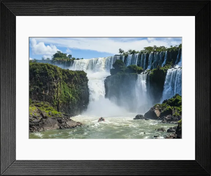 Framed Print : Foz de Iguazu (Iguacu Falls), Iguazu National Park, UNESCO World Heritage Site, Argentina, South America Framed Print : Foz de Iguazu (Iguacu Falls), Iguazu National Park, UNESCO World Heritage Site, Argentina, South America