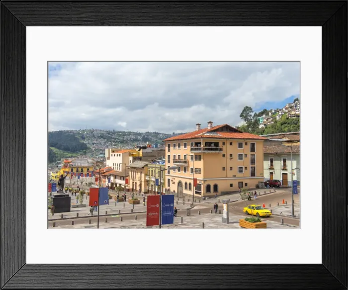 Framed Print : Avenue 24 de Mayo, Quito, Pichincha Province, Ecuador, South America Framed Print : Avenue 24 de Mayo, Quito, Pichincha Province, Ecuador, South America