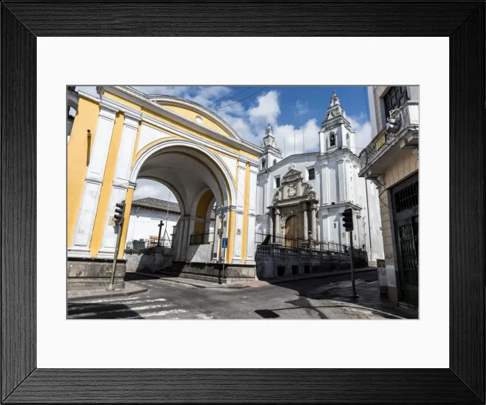 Framed Print : Arco de la Reina and El Carmen Alto Convent, Quito, UNESCO World Heritage Site, Pichincha Province, Ecuador, South America Framed Print : Arco de la Reina and El Carmen Alto Convent, Quito, UNESCO World Heritage Site, Pichincha Province, Ecuador, South America