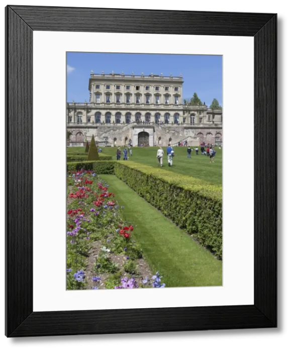 Framed Print : The gardens of Cliveden House, Taplow, Buckinghamshire, England, United Kingdom, Europe Framed Print : The gardens of Cliveden House, Taplow, Buckinghamshire, England, United Kingdom, Europe