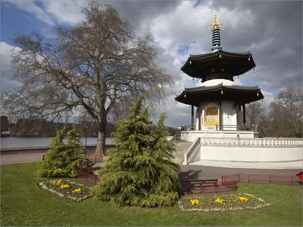 The Peace Pagoda, Battersea Park, Battersea, London, England, United Kingdom, Europe