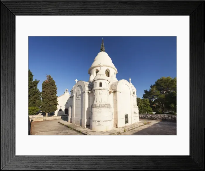 Framed Print : Mausoleum of the Petrinovic family, Kap Sv. Nikolaus, Supertar, Brac Island, Dalmatia, Croatia, Europe Framed Print : Mausoleum of the Petrinovic family, Kap Sv. Nikolaus, Supertar, Brac Island, Dalmatia, Croatia, Europe