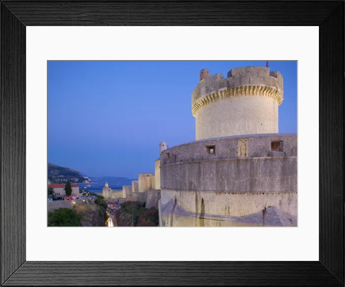 Framed Print : Minceta Fort and Old Town Walls at dusk, UNESCO World Heritage Site, Dubrovnik, Dalmatia, Croatia, Europe Framed Print : Minceta Fort and Old Town Walls at dusk, UNESCO World Heritage Site, Dubrovnik, Dalmatia, Croatia, Europe