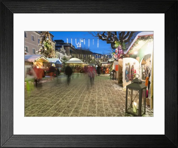 Framed Print : People at Christmas market, Haupt Square, Schladming, Steiemark, Austria, Europe