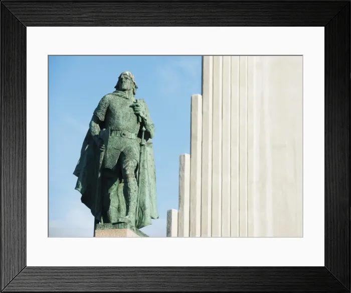 Framed Print : Hallgrimskirkja church and statue of Liefur Eiriksson, Reykjavik, Iceland, Polar Regions Framed Print : Hallgrimskirkja church and statue of Liefur Eiriksson, Reykjavik, Iceland, Polar Regions