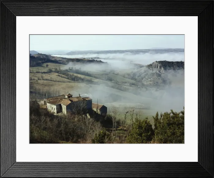 Framed Print : House in the Aquitaine, France, Europe Framed Print : House in the Aquitaine, France, Europe