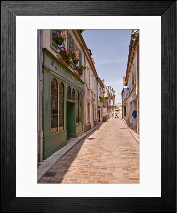 Framed Print : The narrow streets of the winegrowing village of Sancerre, Cher, Centre, France, Europe Framed Print : The narrow streets of the winegrowing village of Sancerre, Cher, Centre, France, Europe