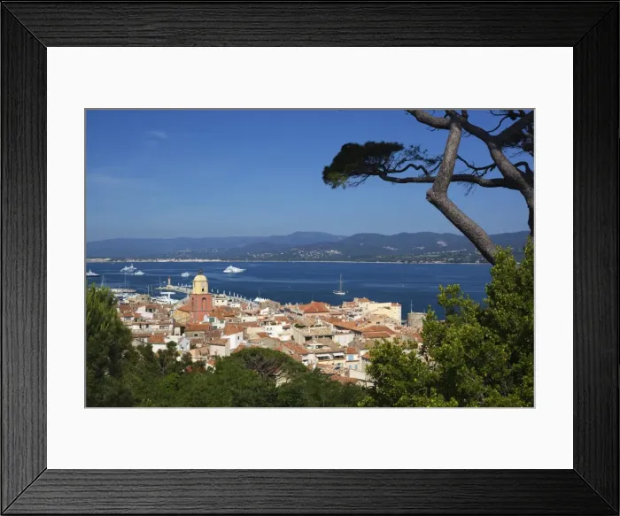 Framed Print : View over old town, Saint-Tropez, Var, Provence-Alpes-Cote d Azur, France, Mediterranean, Europe Framed Print : View over old town, Saint-Tropez, Var, Provence-Alpes-Cote d Azur, France, Mediterranean, Europe