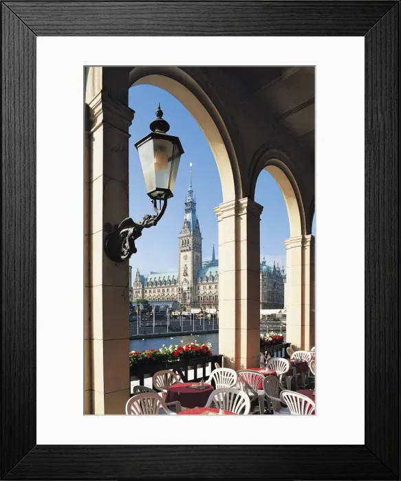Framed Print : Alsterarkaden and the City Hall, Hamburg, Germany Framed Print : Alsterarkaden and the City Hall, Hamburg, Germany