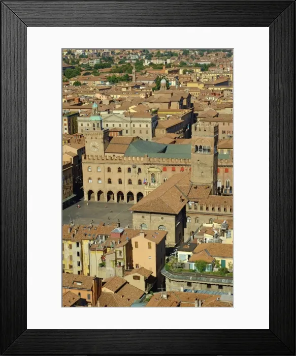 Framed Print : Piazza Maggiore, Bologna, Emilia-Romagna, Italy, Europe Framed Print : Piazza Maggiore, Bologna, Emilia-Romagna, Italy, Europe