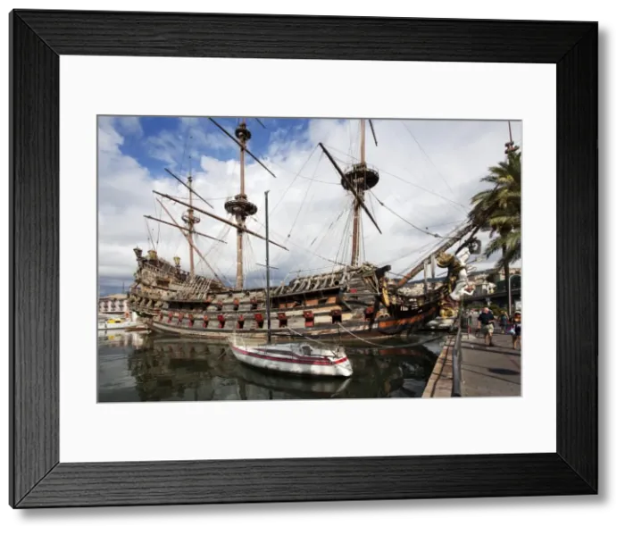 Framed Print : The Neptune Galleon in the Old Port, Genoa, Liguria, Italy, Europe Framed Print : The Neptune Galleon in the Old Port, Genoa, Liguria, Italy, Europe