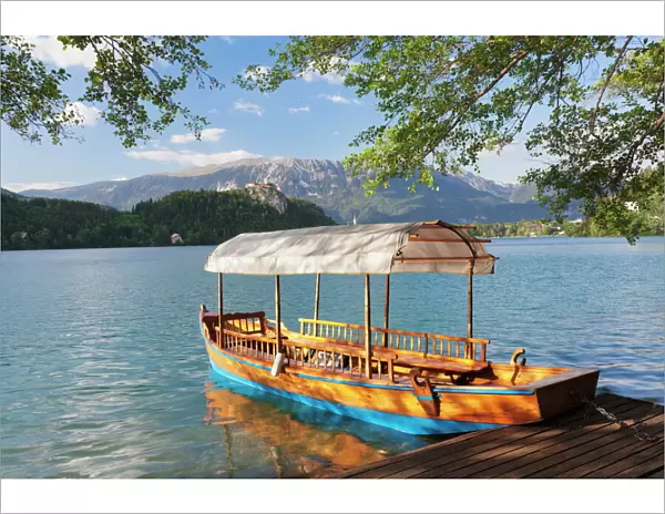 Traditional wooden rowing boat, Lake Bled, Bled, Slovenia, Europe