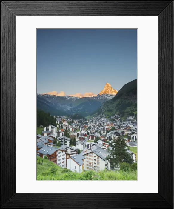 Framed Print : The Matterhorn, 4478m, and Zermatt, Valais, Swiss Alps, Switzerland, Europe Framed Print : The Matterhorn, 4478m, and Zermatt, Valais, Swiss Alps, Switzerland, Europe