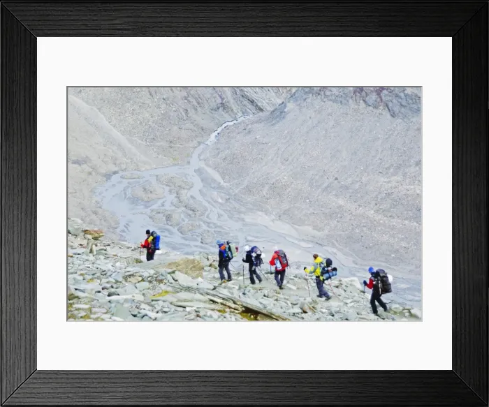 Framed Print : Hikers on the Matterhorn, Zermatt, Valais, Swiss Alps, Switzerland, Europe Framed Print : Hikers on the Matterhorn, Zermatt, Valais, Swiss Alps, Switzerland, Europe