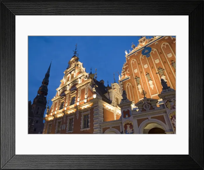 Framed Print : Brotherhood of Blackheads House illuminated at dusk, Old Town, UNESCO World Heritage Site, Riga, Latvia, Europe Framed Print : Brotherhood of Blackheads House illuminated at dusk, Old Town, UNESCO World Heritage Site, Riga, Latvia, Europe