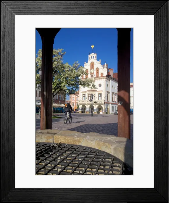 Framed Print : City Hall and well, Market Square, Old Town, Rzeszow, Poland, Europe Framed Print : City Hall and well, Market Square, Old Town, Rzeszow, Poland, Europe