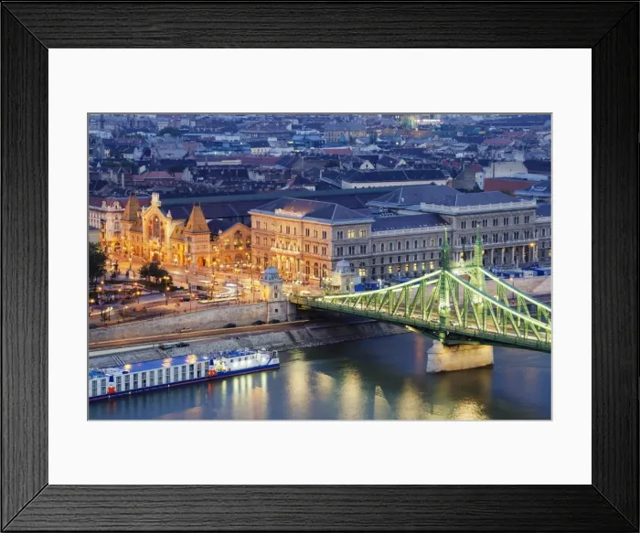 Framed Print : Great Market building, Independence Bridge, Banks of the Danube, UNESCO World Heritage Site, Budapest, Hungary, Europe Framed Print : Great Market building, Independence Bridge, Banks of the Danube, UNESCO World Heritage Site, Budapest, Hungary, Europe