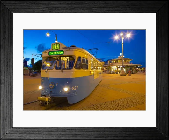 Framed Print : City trams at dusk, Drottningtorget, Gothenburg, Sweden, Scandinavia, Europe Framed Print : City trams at dusk, Drottningtorget, Gothenburg, Sweden, Scandinavia, Europe
