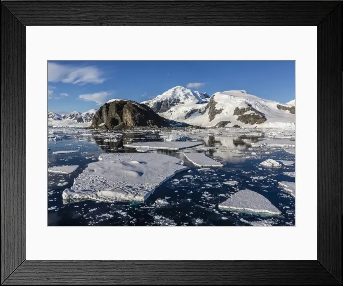 Framed Print : Snow-capped mountains in the Errera Channel on the western side of the Antarctic Peninsula, Antarctica, Southern Ocean, Polar Regions Framed Print : Snow-capped mountains in the Errera Channel on the western side of the Antarctic Peninsula, Antarctica, Southern Ocean, Polar Regions