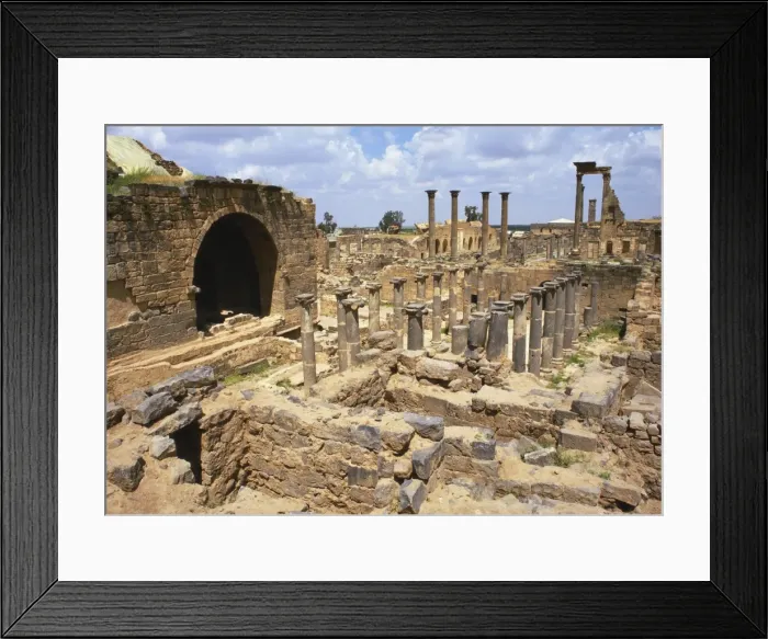 Framed Print : Cardo Maximus, Bosra, Syria, Middle East Framed Print : Cardo Maximus, Bosra, Syria, Middle East
