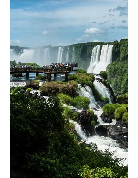 Foz de Iguazu (Iguacu Falls), the largest waterfalls in the world, Iguacu National Park, UNESCO World Heritage Site, Brazil, South America