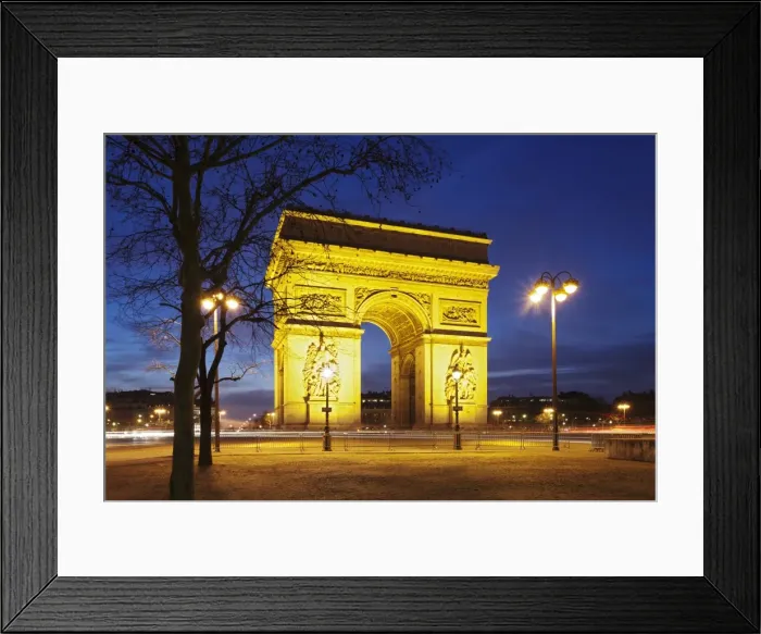 Framed Print : Arc de Triomphe at dusk, Paris, Ile de France, France, Europe Framed Print : Arc de Triomphe at dusk, Paris, Ile de France, France, Europe
