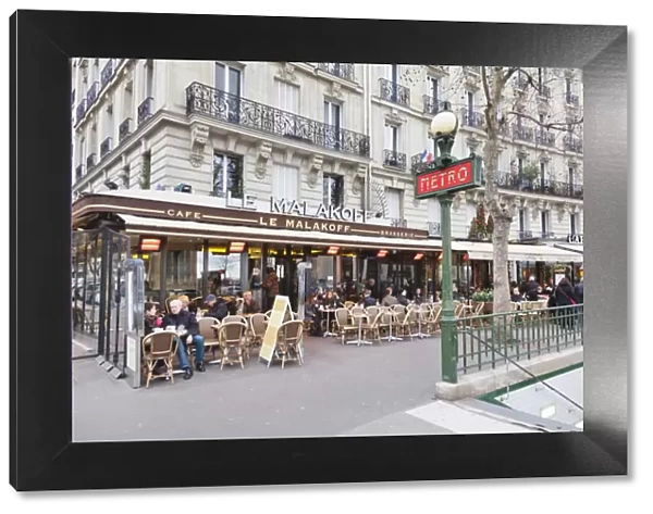 Art nouveau entrance to the Metro Station at Cafe Kleber, Trocadero, Paris, Ile de France, France, Europe