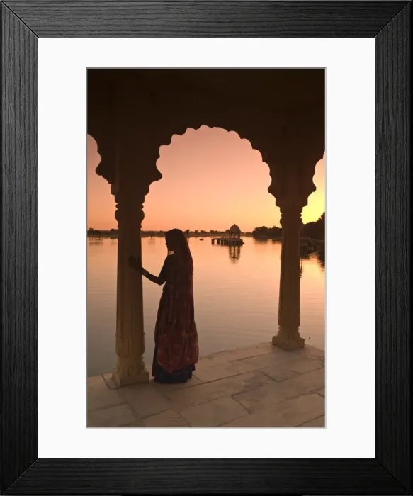 Framed Print : Woman in traditional dress, Jaisalmer, Western Rajasthan, India, Asia Framed Print : Woman in traditional dress, Jaisalmer, Western Rajasthan, India, Asia